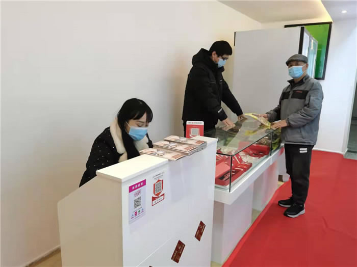 四川中青旅綿陽(yáng)分社、綿陽(yáng)市中旅假日旅行社、綿陽(yáng)自來(lái)文化傳播有限公司24H自助售貨服務(wù)盛大開業(yè)